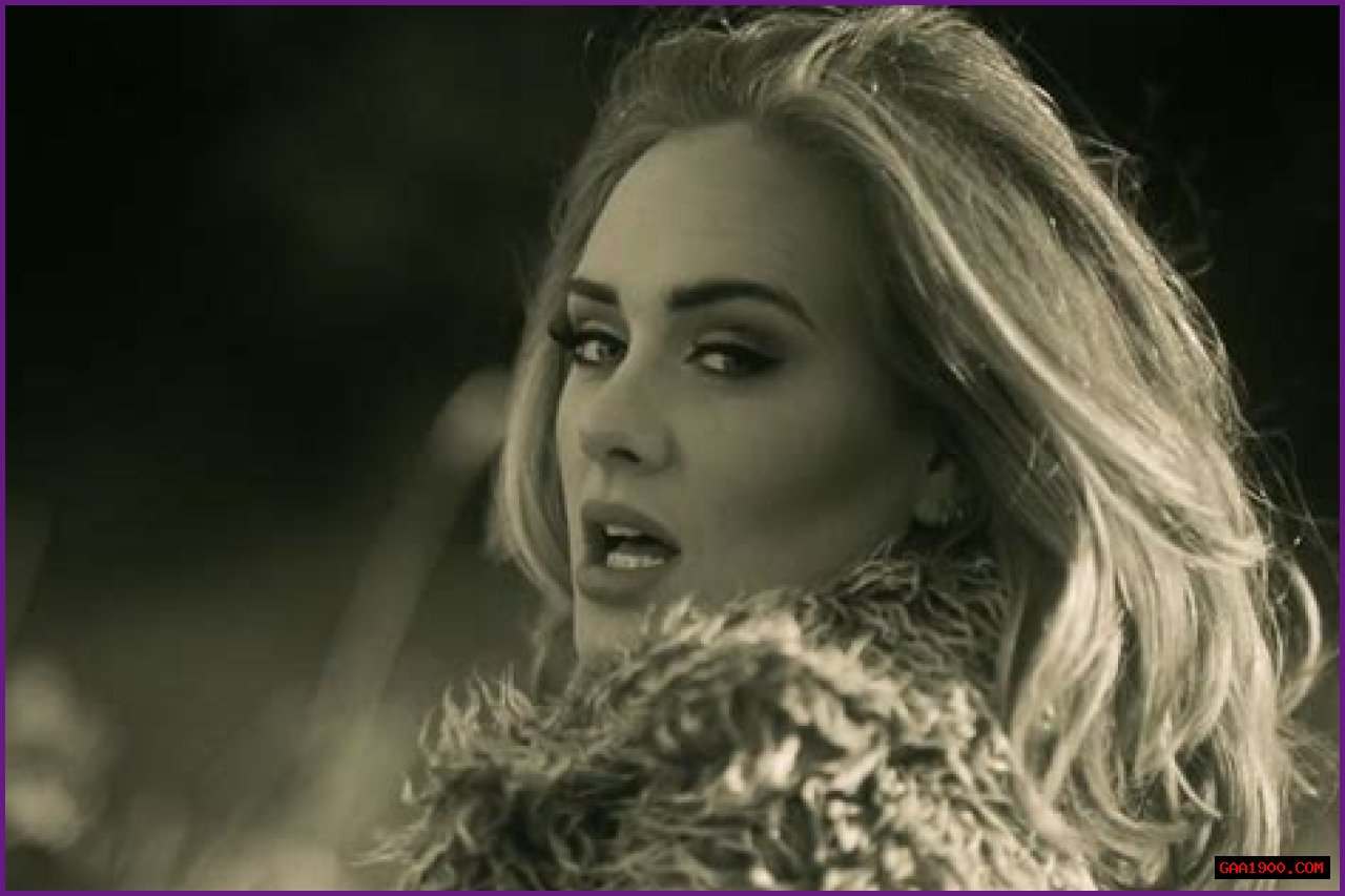 Adele is back... and so are the tears