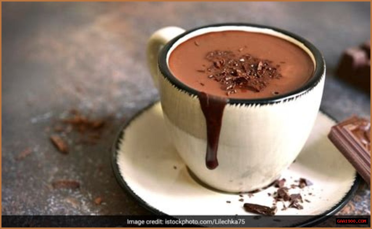 ___ chocolate (winter beverage)