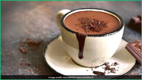 ___ chocolate (winter beverage)