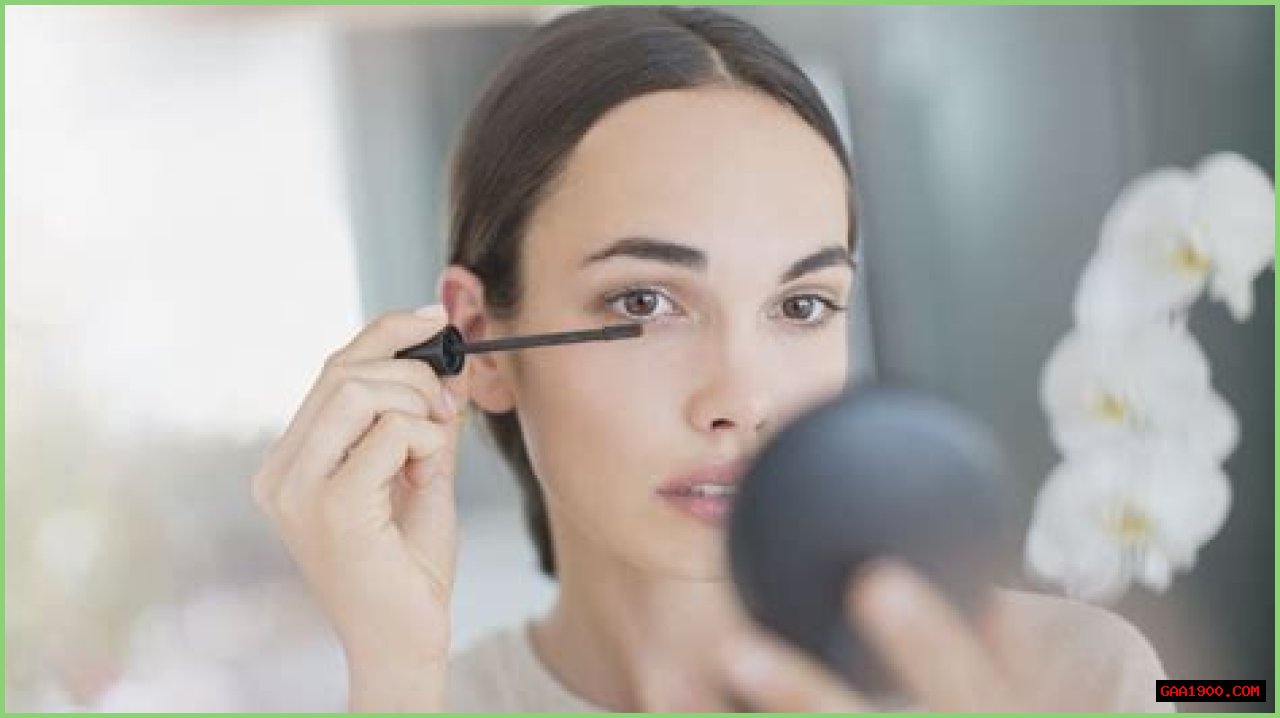Reviewers Claim This Mascara Made Their Lashes Look Larger-than-Life